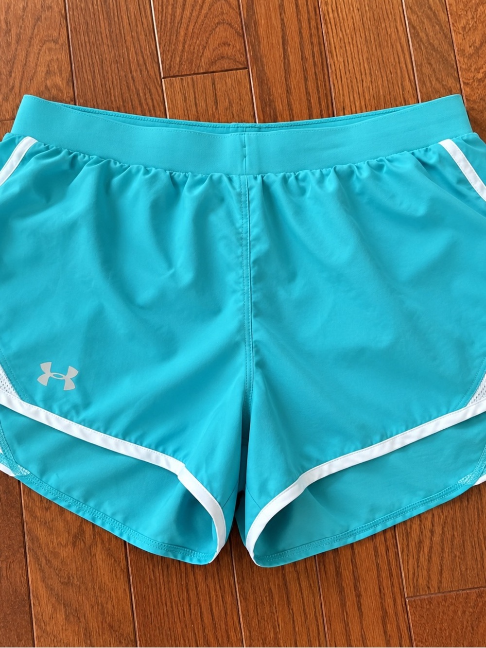 Under Armour Women’s Teal Running Shorts, size XL